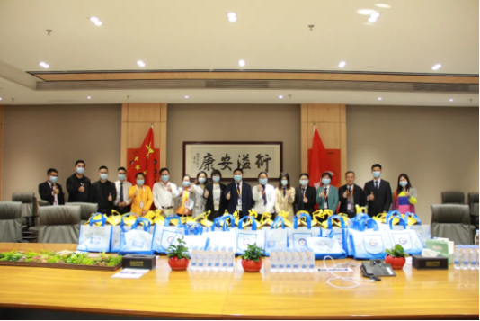 #萬吉送萬家# 市，區(qū)人社局蒞臨衍生健康醫(yī)藥產業(yè)園慰問異地務工人員