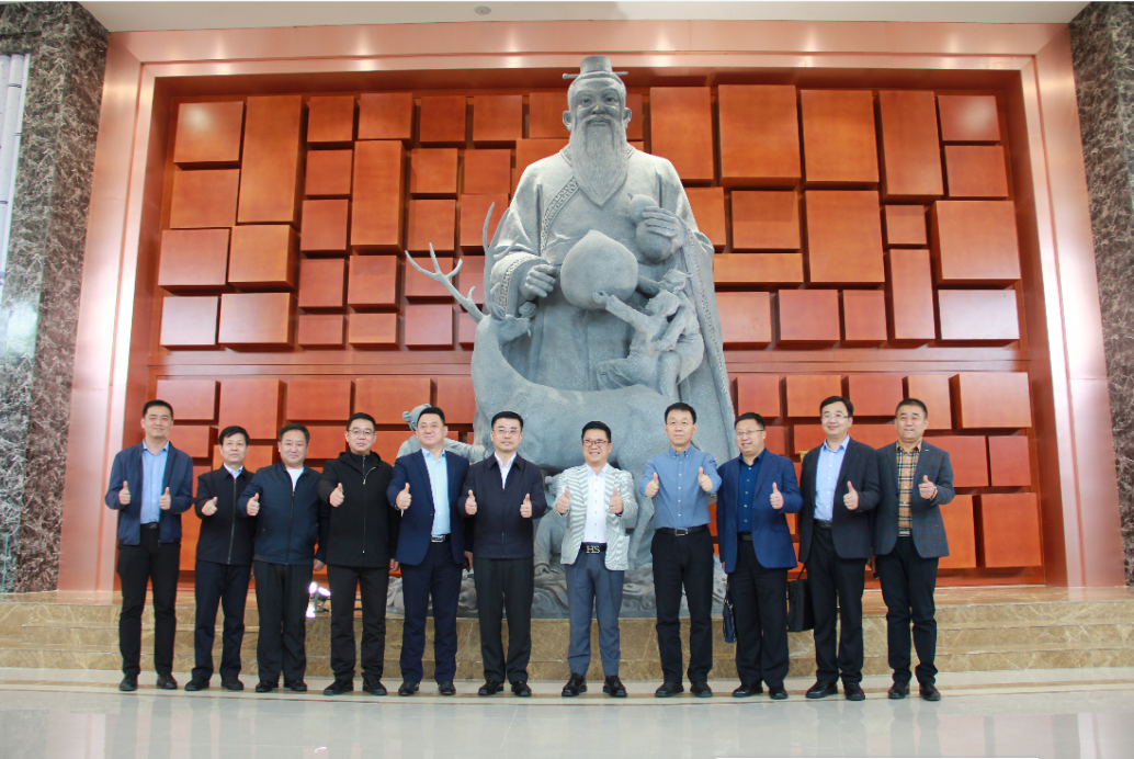 #園區(qū)動態(tài)# 彬州市市委書記鐘偉一行蒞臨衍生健康醫(yī)藥產業(yè)園參觀考察